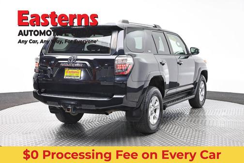 Midnight Black Metallic 2022 Toyota 4Runner SR5 Premium