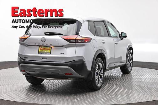 Brilliant Silver Metallic 2023 Nissan Rogue SV