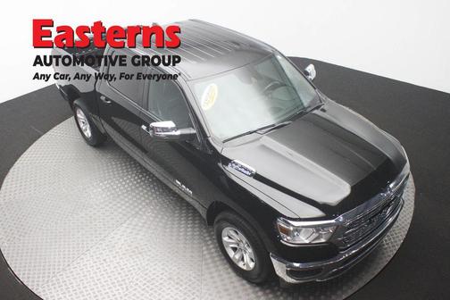 Diamond Black Crystal Pearlcoat 2024 RAM 1500 Laramie