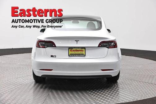 Pearl White Multi-Coat 2023 Tesla Model 3 Standard Range