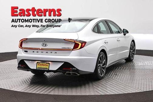 Quartz White 2022 Hyundai SONATA Limited