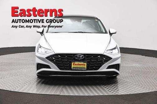 Quartz White 2022 Hyundai SONATA Limited