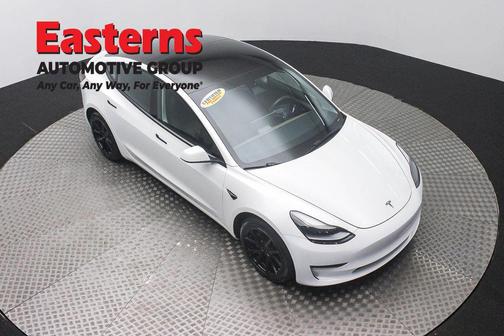 White 2023 Tesla Model 3 Standard Range