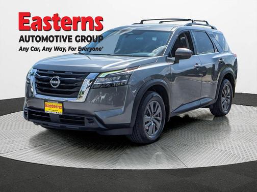 2022 Nissan Pathfinder SV 4WD