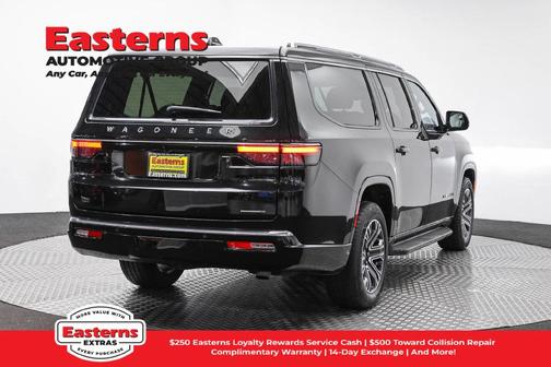 Diamond Black Crystal Pearlcoat 2024 Jeep Wagoneer L Series II 4x2