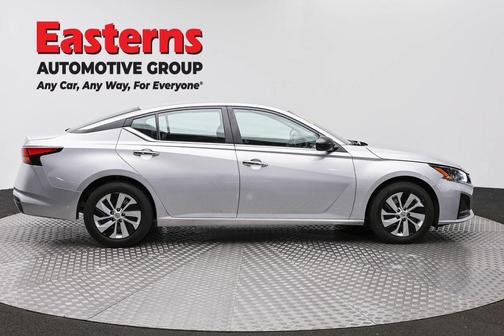 Brilliant Silver Metallic 2024 Nissan Altima S FWD