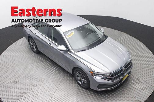 Platinum Gray Metallic 2024 Volkswagen Jetta 1.5T SE