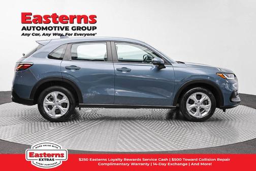 Nordic Forest Pearl 2023 Honda HR-V LX