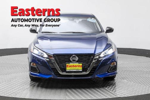 2022 Nissan Altima SR FWD