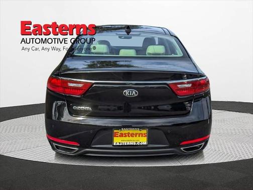 2018 Kia Cadenza Premium