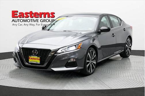 2022 Nissan Altima SR FWD
