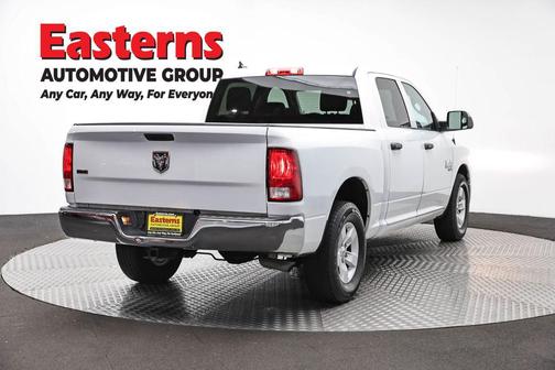 Bright White Clearcoat 2023 RAM 1500 Classic SLT