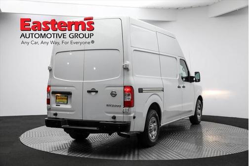 2021 Nissan NV Cargo NV3500 HD S V8