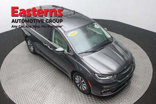2021 Chrysler Pacifica Hybrid Touring L