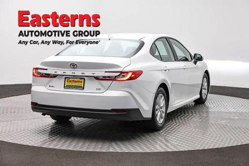Ice Cap 2025 Toyota Camry LE
