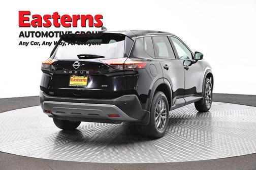 Super Black 2023 Nissan Rogue S