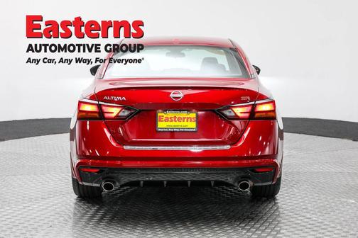 Scarlet Ember Tintcoat 2023 Nissan Altima SR FWD