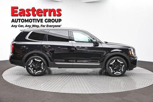 Ebony Black 2025 Kia Telluride S