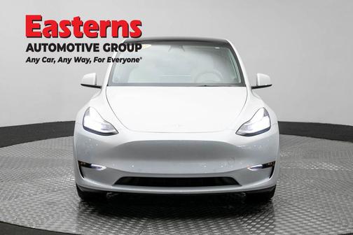 Pearl White Multi-Coat 2022 Tesla Model Y Long Range Dual Motor All-Wheel Drive