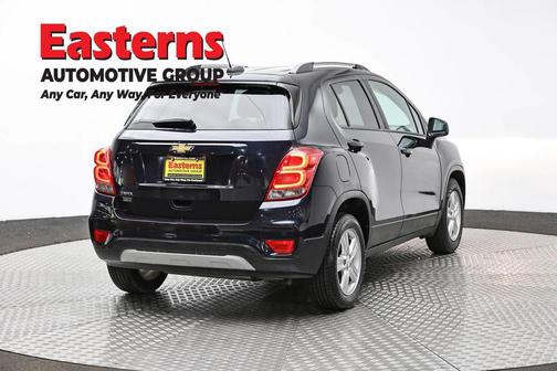 Midnight Blue Metallic 2021 Chevrolet Trax LT