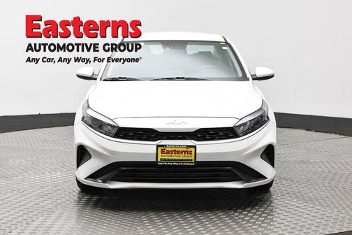 Snow White Pearl 2024 Kia Forte LXS