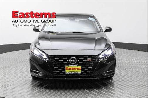 2023 Nissan Altima SR FWD