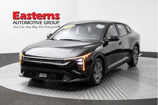 2025 Kia K4 LX