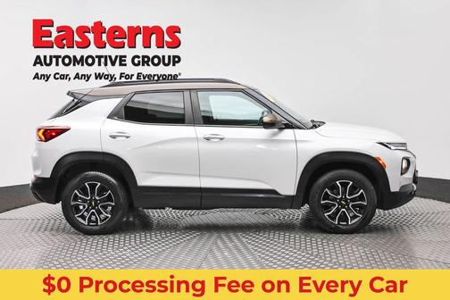 Iridescent Pearl Tricoat 2021 Chevrolet Trailblazer ACTIV