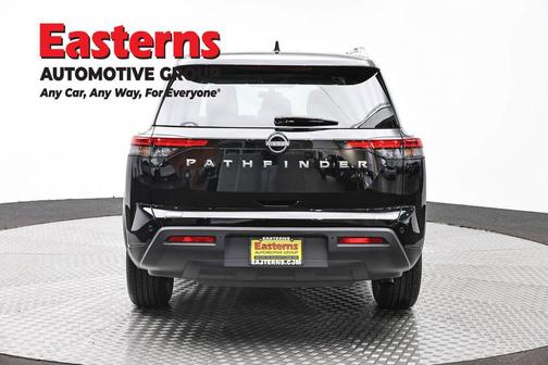 Super Black 2025 Nissan Pathfinder SV FWD