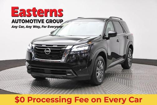 Super Black 2025 Nissan Pathfinder SV FWD