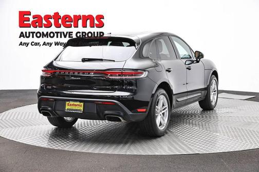 Black 2022 Porsche Macan Macan