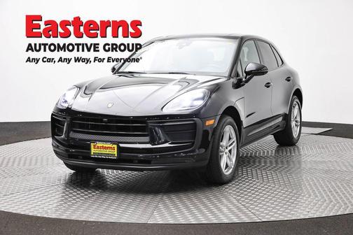 Black 2022 Porsche Macan Macan