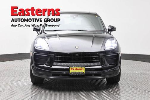 Black 2022 Porsche Macan Macan