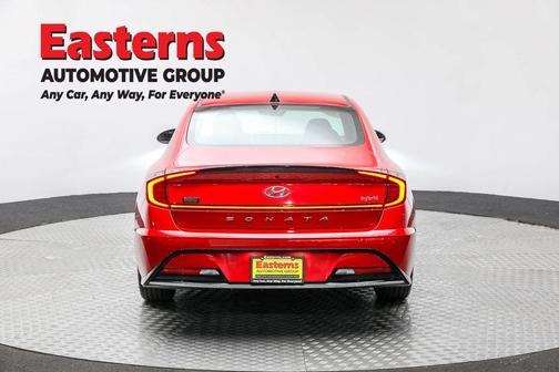 2020 Hyundai SONATA Hybrid SE