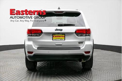 2022 Jeep Grand Cherokee Laredo