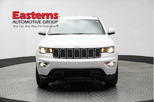 2022 Jeep Grand Cherokee Laredo