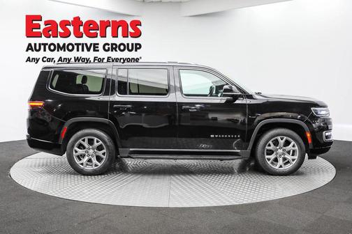 Diamond Black Crystal Pearlcoat 2022 Jeep Wagoneer Series II 4x4