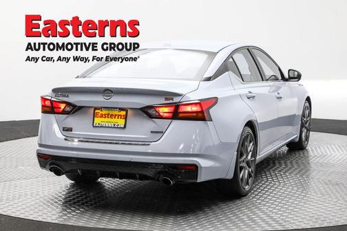 2023 Nissan Altima SR VC-Turbo FWD