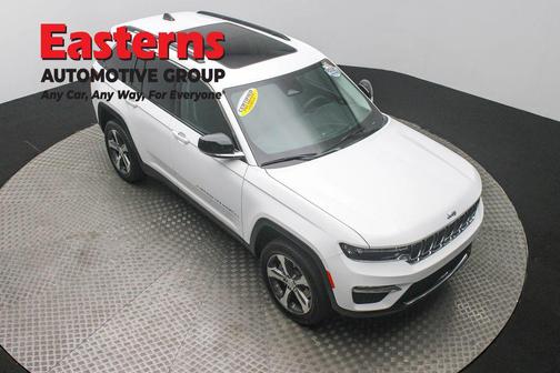 2022 Jeep Grand Cherokee 4xe Base