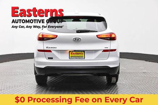 Dazzling White 2019 Hyundai TUCSON SE