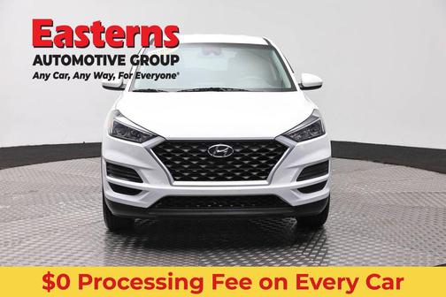 Dazzling White 2019 Hyundai TUCSON SE