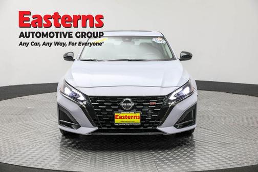 2023 Nissan Altima SR FWD