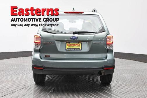 Jasmine Green Metallic 2018 Subaru Forester 2.5i