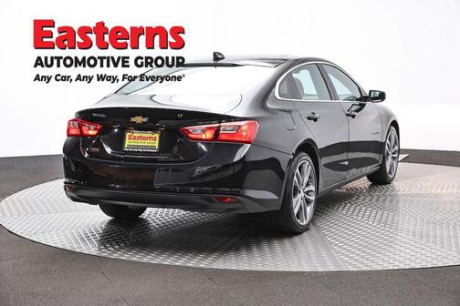 Mosaic Black Metallic 2023 Chevrolet Malibu FWD 1LT