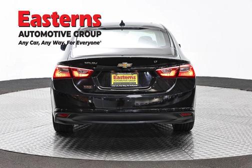 Mosaic Black Metallic 2023 Chevrolet Malibu FWD 1LT