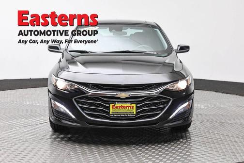 Mosaic Black Metallic 2023 Chevrolet Malibu FWD 1LT