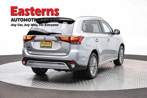 Alloy Silver Metallic 2022 Mitsubishi Outlander PHEV SEL