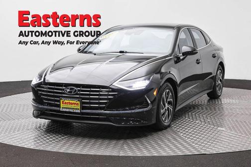 Nocturne Black 2022 Hyundai SONATA Hybrid Base