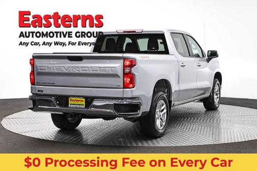 Silver Ice Metallic 2022 Chevrolet Silverado 1500 LT