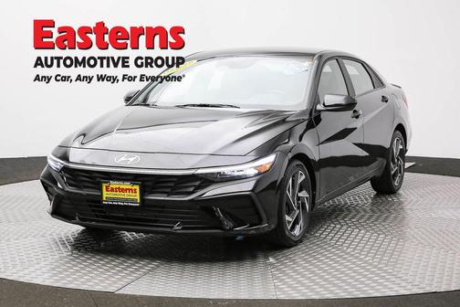 Abyss Black 2025 Hyundai ELANTRA Sport